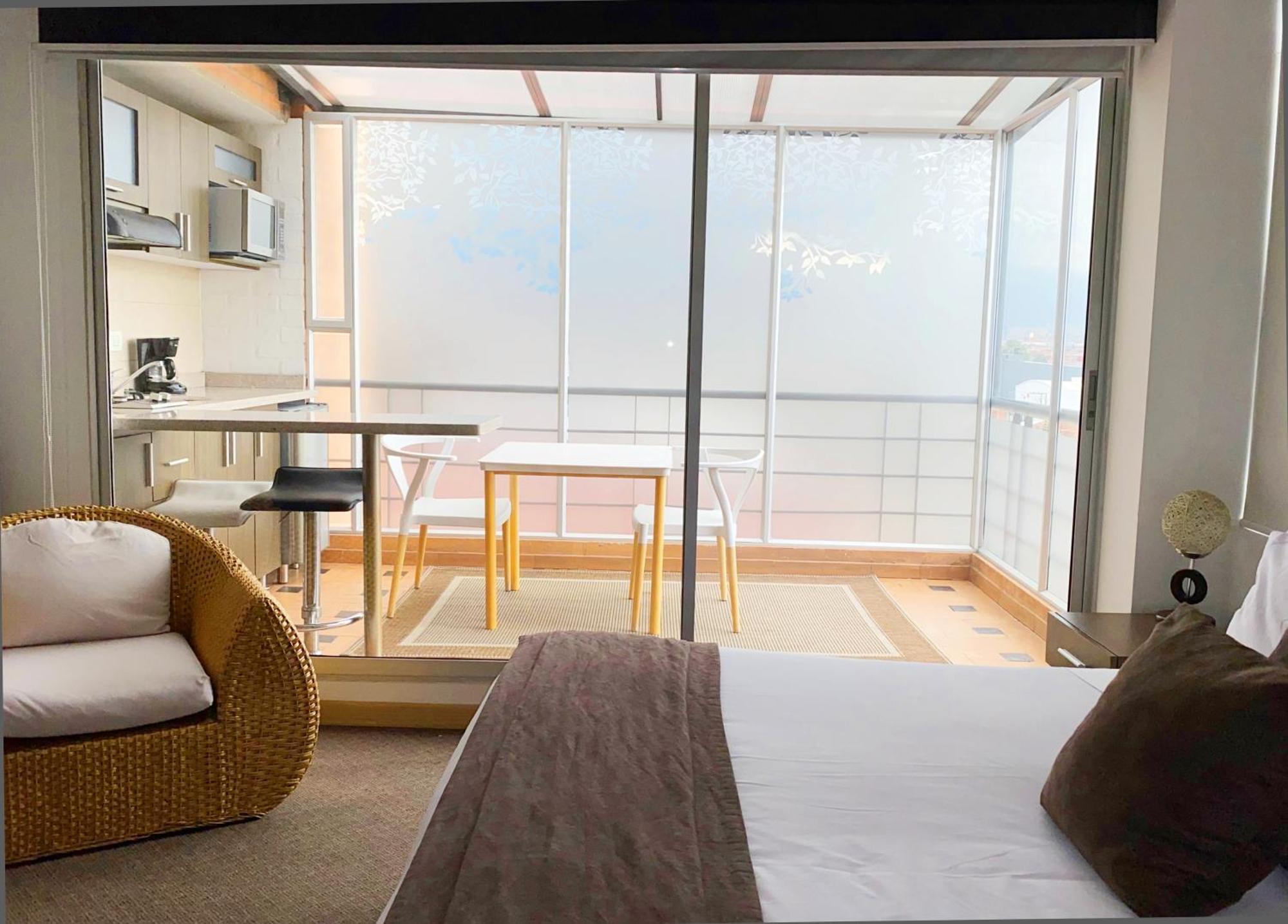 Hotel Apartamentos Regency La Feria ボゴタ エクステリア 写真